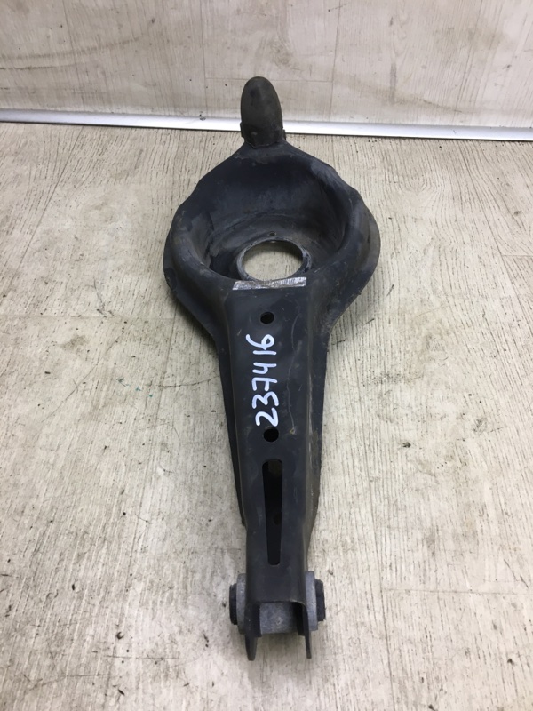 Рычаг задней подвески поперечный нижний FOCUS 10-18 CB8 2.0 XQDA