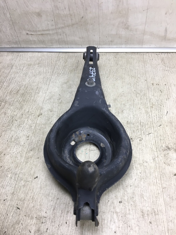 Рычаг задней подвески поперечный нижний FOCUS 10-18 2015 CB8 2.0 XQDA