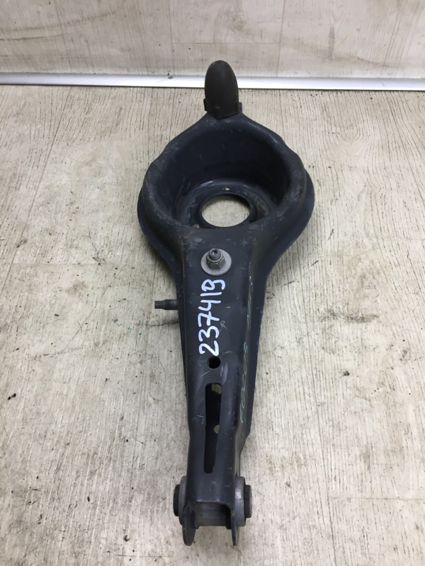 Рычаг задней подвески поперечный нижний FOCUS 10-18 2015 CB8 2.0 XQDA