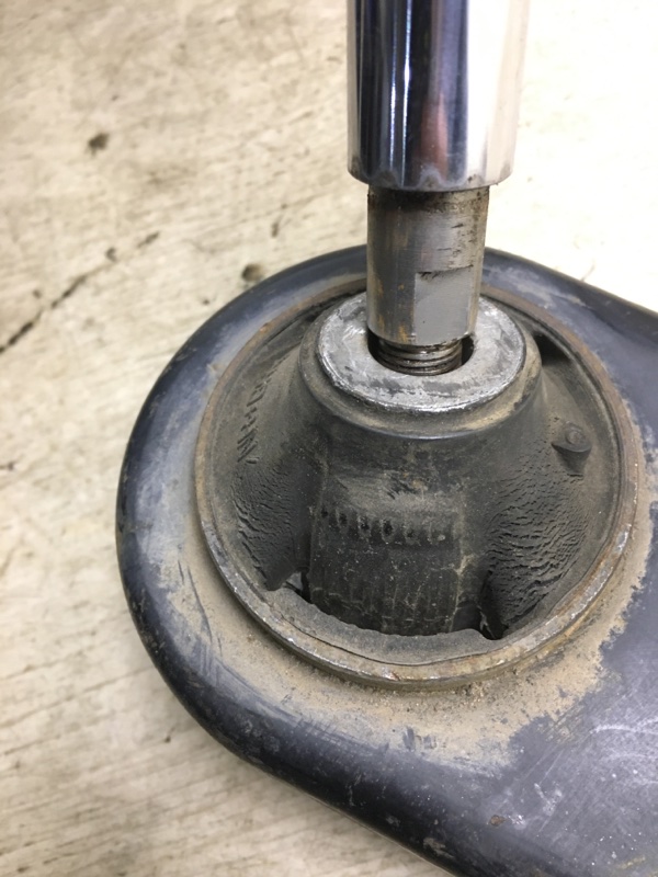 Рычаг передней подвески нижний правый KIZASHI 09-14