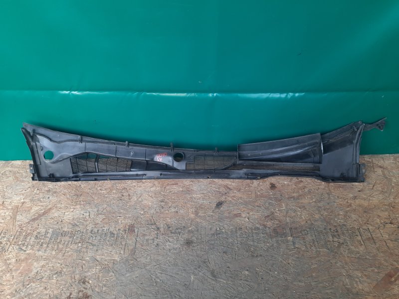 Пластик под лобовое стекло / Жабо CAMRY 30 02-06 2005 Седан 2.4 2AZFE Пластик под лобовое стекло / Жабо CAMRY 30 02-06 2005 Седан 2.4 2AZFE