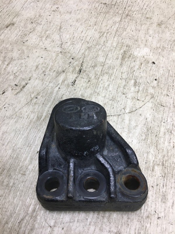 Кронштейн двигателя правый KIA FORTE YD 12- YD 1.8 G4NB