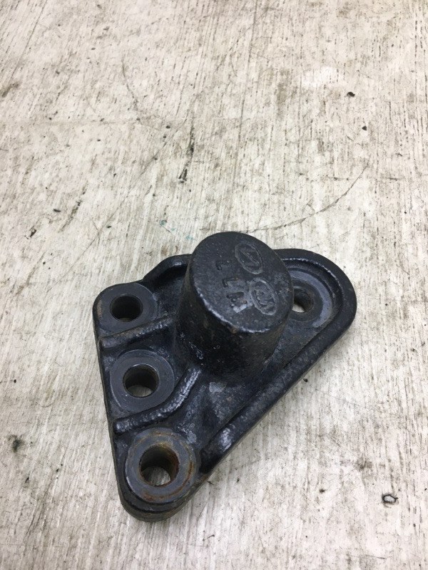 Кронштейн двигателя правый FORTE YD 12- 2015 YD 1.8 G4NB