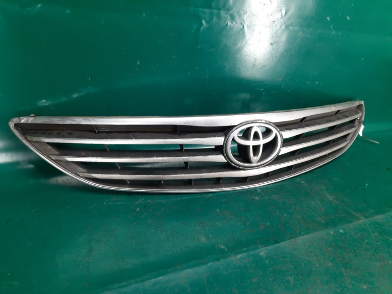 Решетка радиатора TOYOTA CAMRY 30 02-06 Седан 2.4 2AZFE