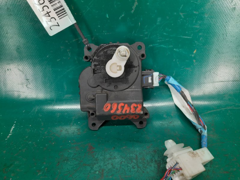 Запчасть моторчик заслонки печки TOYOTA CAMRY 30 02-06 2005 Седан 2.4 2AZFE 87106-06120 Б/У Моторчик заслонки печки TOYOTA CAMRY 30 02-06 2005 Седан 2.4 2AZFE 87106-06120 Б/У