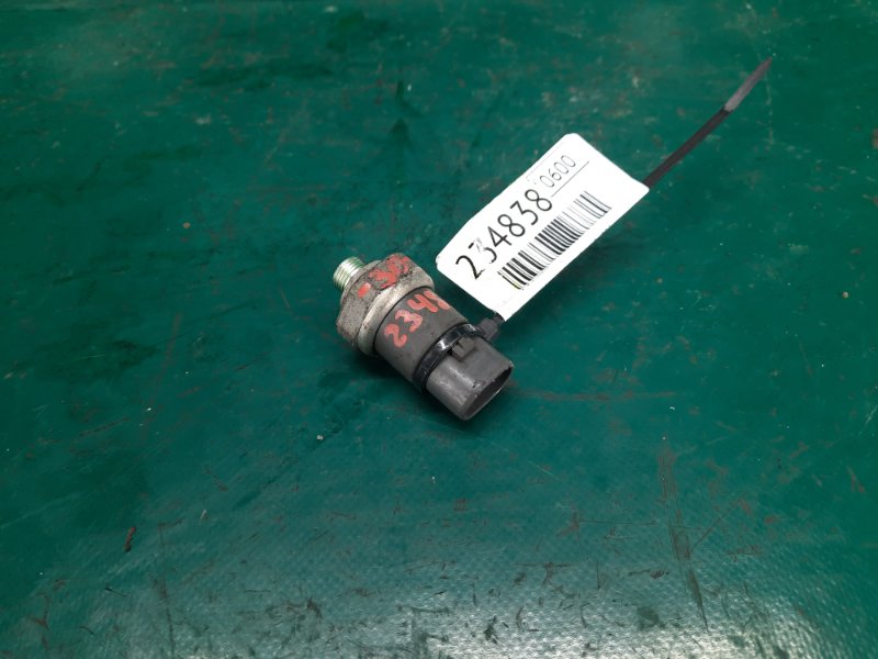 Датчик давления кондиционера TOYOTA CAMRY 30 02-06 2005 Седан 2.4 2AZFE 88645-08010 Б/У