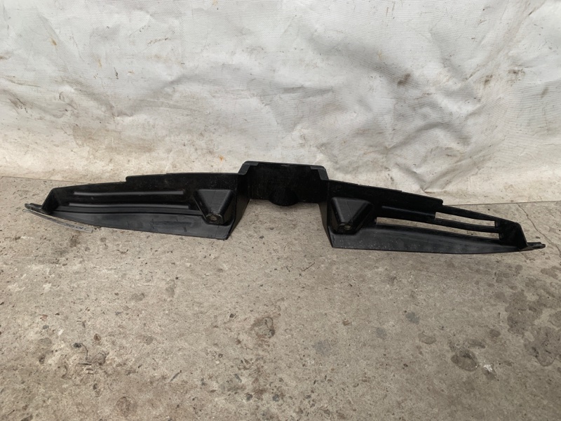 Накладка замка капота MITSUBISHI OUTLANDER XL 05-13