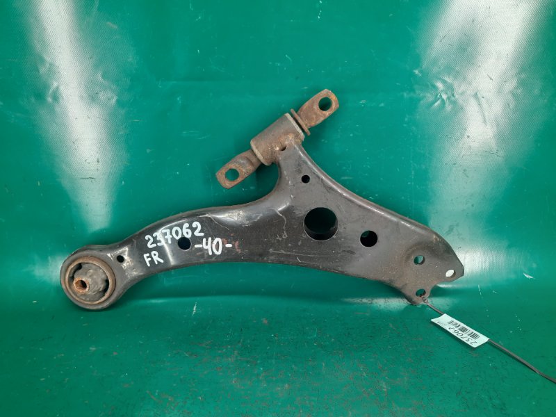 Запчасть рычаг передней подвески нижний правый TOYOTA CAMRY 40 06-11 2008 Седан 2.4 2AZFE 48068-06150 Б/У Рычаг передней подвески нижний правый TOYOTA CAMRY 40 06-11 2008 Седан 2.4 2AZFE 48068-06150 Б/У