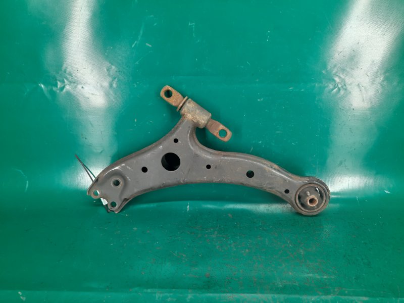 Рычаг передней подвески нижний правый CAMRY 40 06-11 2008 Седан 2.4 2AZFE Рычаг передней подвески нижний правый CAMRY 40 06-11 2008 Седан 2.4 2AZFE