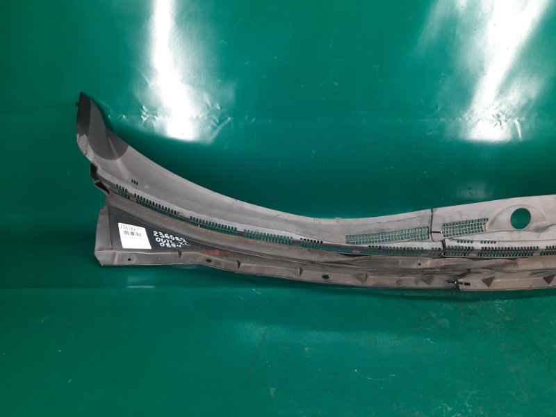 Пластик под лобовое стекло / Жабо MITSUBISHI OUTLANDER XL 05-13 Внедорожник 3.0 6B31 Пластик под лобовое стекло / Жабо MITSUBISHI OUTLANDER XL 05-13 Внедорожник 3.0 6B31