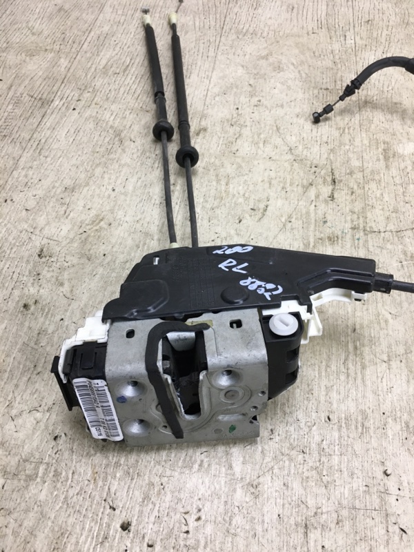 Замок двери задний левый 200 14-16 2016 UF 2.4 ED6