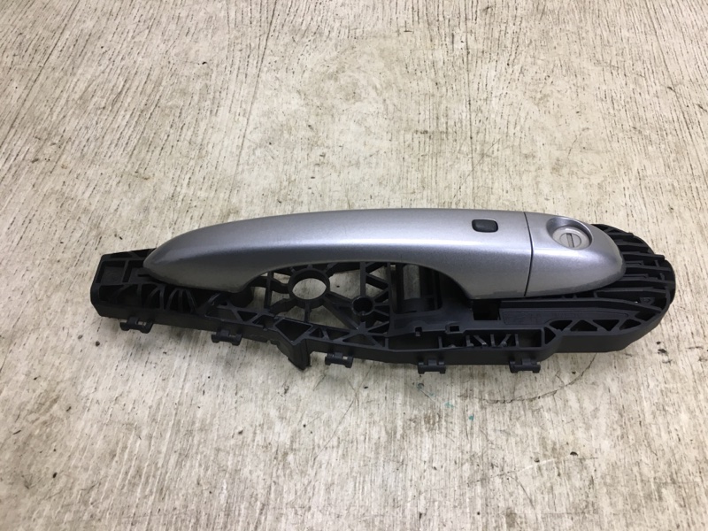 Ручка двери наружная передняя левая 200 14-16 2016 UF 2.4 ED6