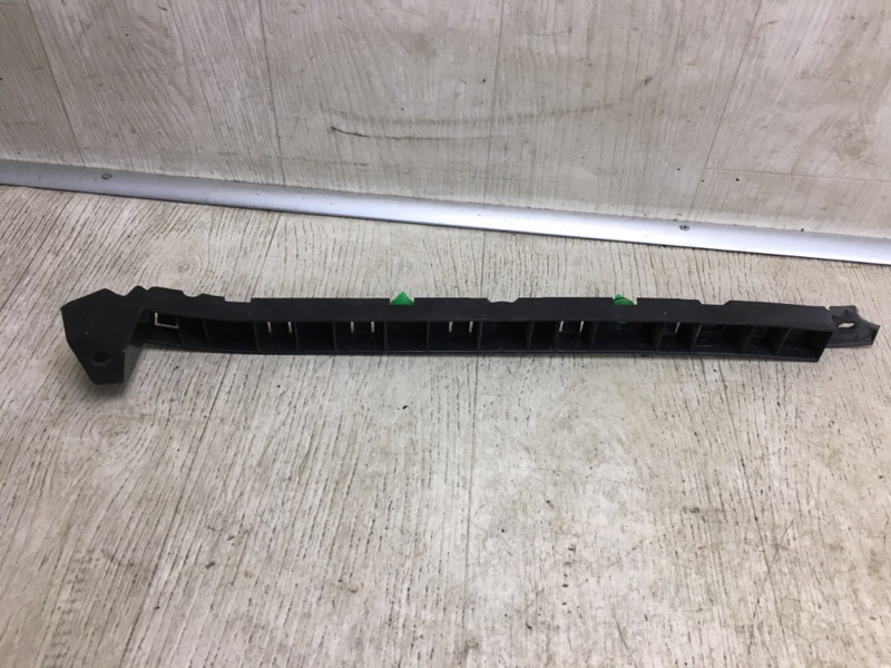 Кронштейн заднего бампера левый 200 14-16 2016 UF 2.4 ED6