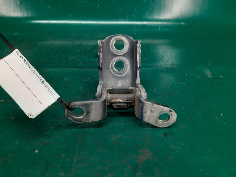 Петля двери нижняя передняя левая MURANO Z51 07-14 2009 Внедорожник 3.5 VQ35DE Петля двери нижняя передняя левая MURANO Z51 07-14 2009 Внедорожник 3.5 VQ35DE
