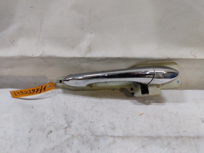 Запчасть ручка двери наружная задняя левая HYUNDAI SONATA YF 10-14 2011 Седан 2.4 82651-3S000 Б/У Ручка двери наружная задняя левая HYUNDAI SONATA YF 10-14 2011 Седан 2.4 82651-3S000 Б/У