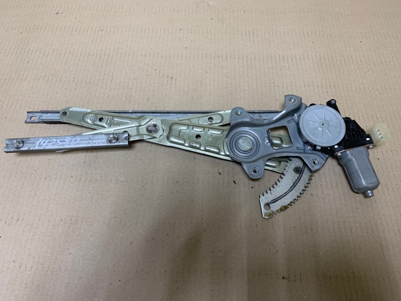 Стеклоподъемник задний правый NISSAN MURANO Z51 07-14 2009 Внедорожник 3.5 82720-EG000 Б/У