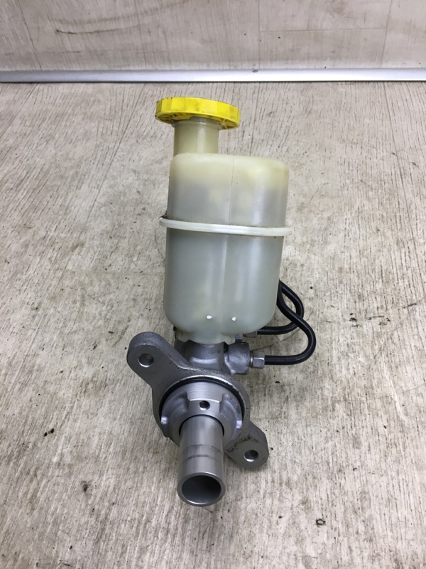 Главный тормозной цилиндр CHRYSLER 200 14-16 UF 2.4 ED6 Главный тормозной цилиндр CHRYSLER 200 14-16 UF 2.4 ED6