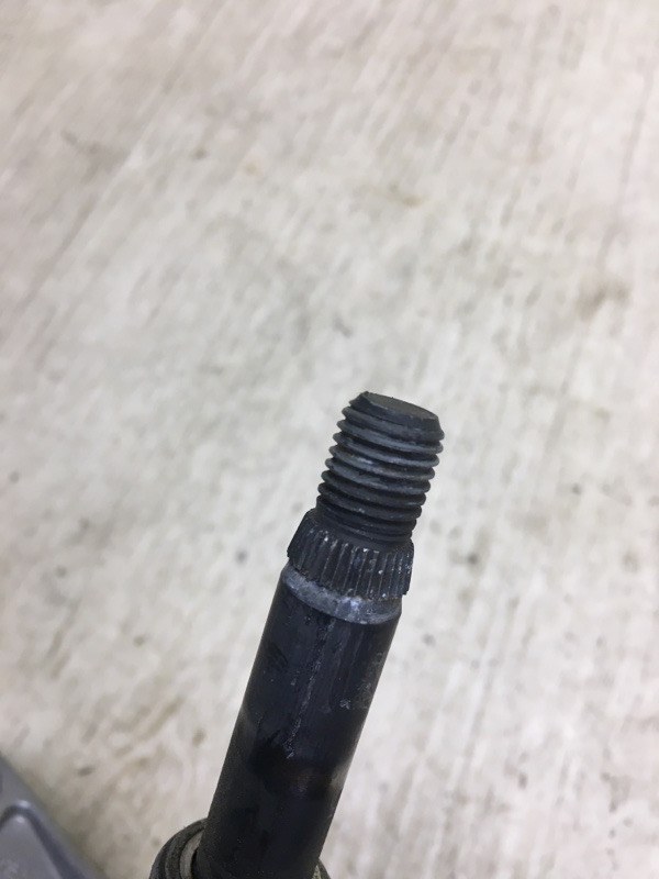 Трапеция стеклоочистителей передняя 200 14-16 2016 UF 2.4 ED6