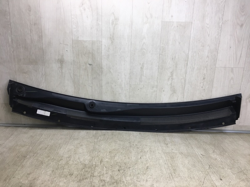 Пластик под лобовое стекло / Жабо 200 14-16 2016 UF 2.4 ED6