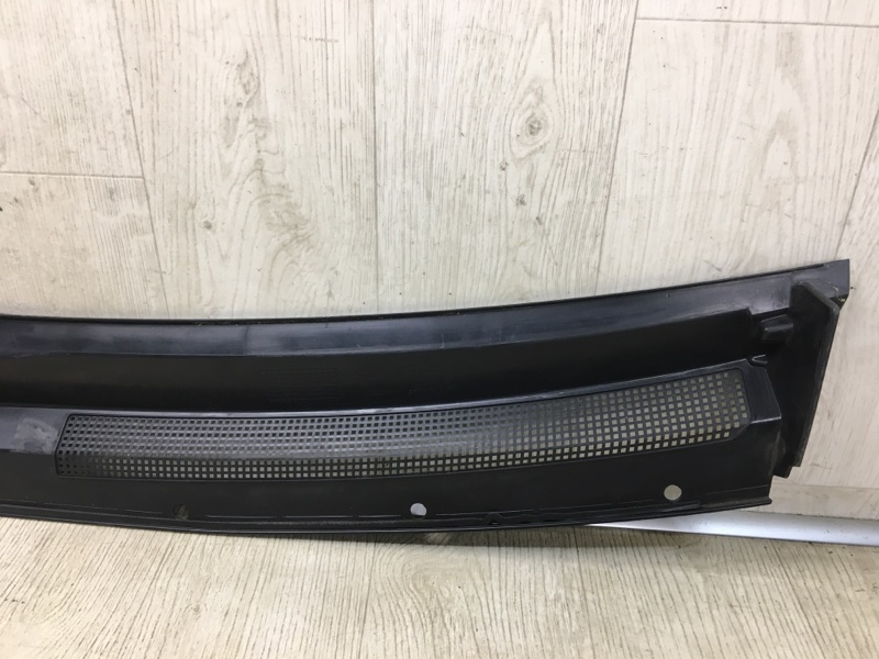 Пластик под лобовое стекло / Жабо 200 14-16 2016 UF 2.4 ED6