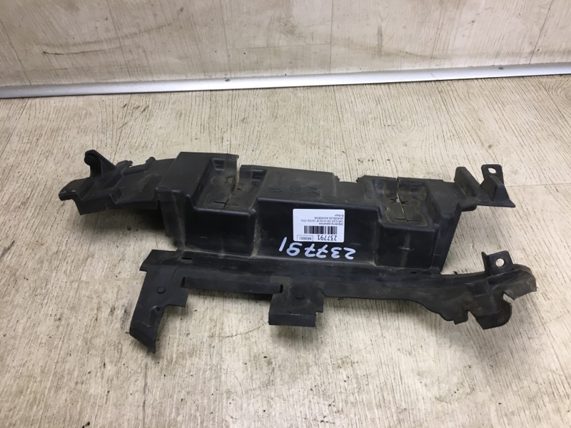 Дефлектор радиатора правый 200 14-16 2016 UF 2.4 ED6 Дефлектор радиатора правый 200 14-16 2016 UF 2.4 ED6