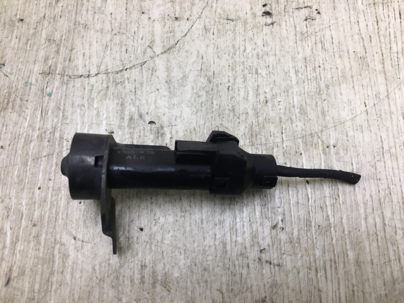 Датчик HYUNDAI SONATA NF 04-10 2005-2007 NF 93880-3K100 Б/У