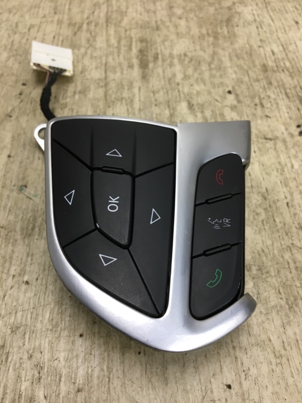 Кнопки на руль левые 200 14-16 2016 UF 2.4 ED6