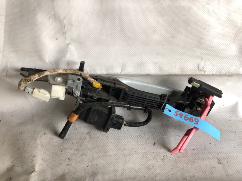 Ручка двери наружная задняя правая GS350 GS300 05-11