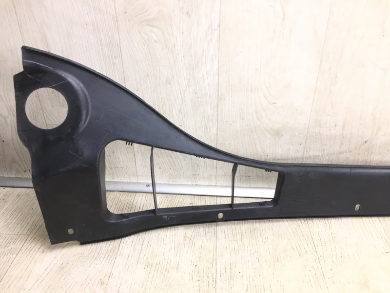 Пластик под лобовое стекло / Жабо FOCUS 10-18 2017 CB8 2.0 XQDA