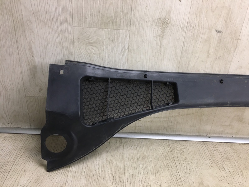 Пластик под лобовое стекло / Жабо FOCUS 10-18 2015 CB8 2.0 XQDA