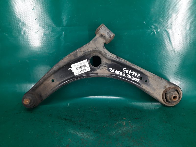 Рычаг передней подвески нижний левый MITSUBISHI OUTLANDER XL 05-13 2006 Внедорожник 3.0 6B31 4013A009 Б/У