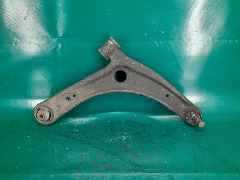 Рычаг передней подвески нижний правый MITSUBISHI OUTLANDER XL 05-13 2006 Внедорожник 3.0 6B31 4013A010 Б/У