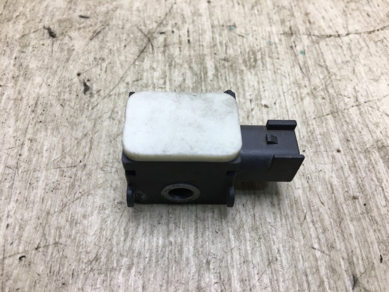 Датчик удара передний SANTA FE (CM) 05-12 2006-2009 CM 2.2CRDI D4EB