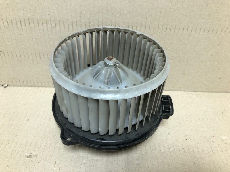 Моторчик печки задний TOYOTA LAND CRUISER PRADO 120 02-09 87103-44070 Б/У