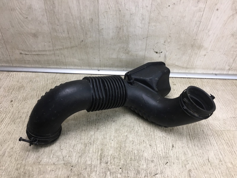 Патрубок воздушного фильтра HYUNDAI SONATA YF 10-14 2014 YF 2.4 G4KK 28130-4R200 Б/У