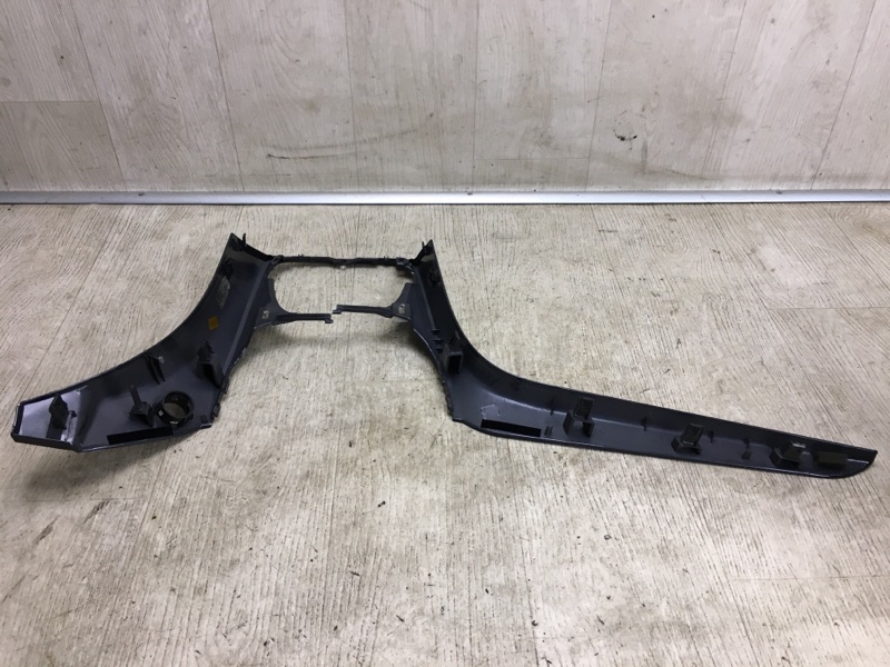 Накладка торпедо центр. ESCAPE 12-19 2012 TM2 2.0 HDTX