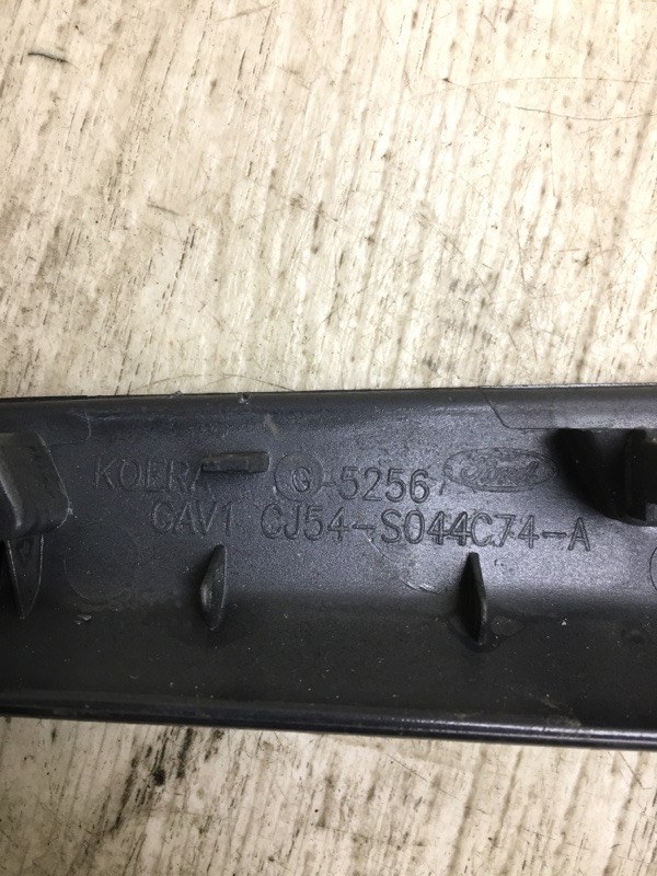 Накладка торпедо центр. ESCAPE 12-19 2012 TM2 2.0 HDTX