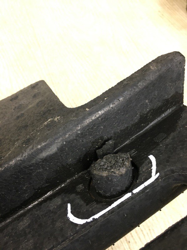 Наполнитель бампера задний JUKE 10-19