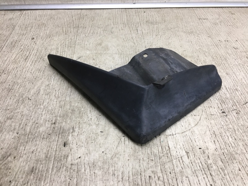 Брызговик задний левый LEGACY BN 14-18 Седан