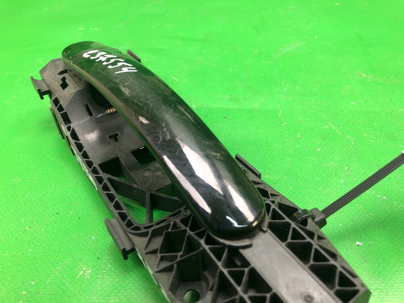 Ручка двери наружная передняя правая VOLKSWAGEN JETTA USA 10-17 162 1.4 CZTA