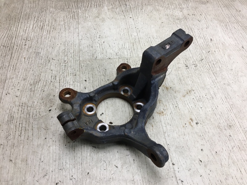 Кулак поворотный передний правый NV200 USA 13- 2020 M20XUS 2.0 MR20DE