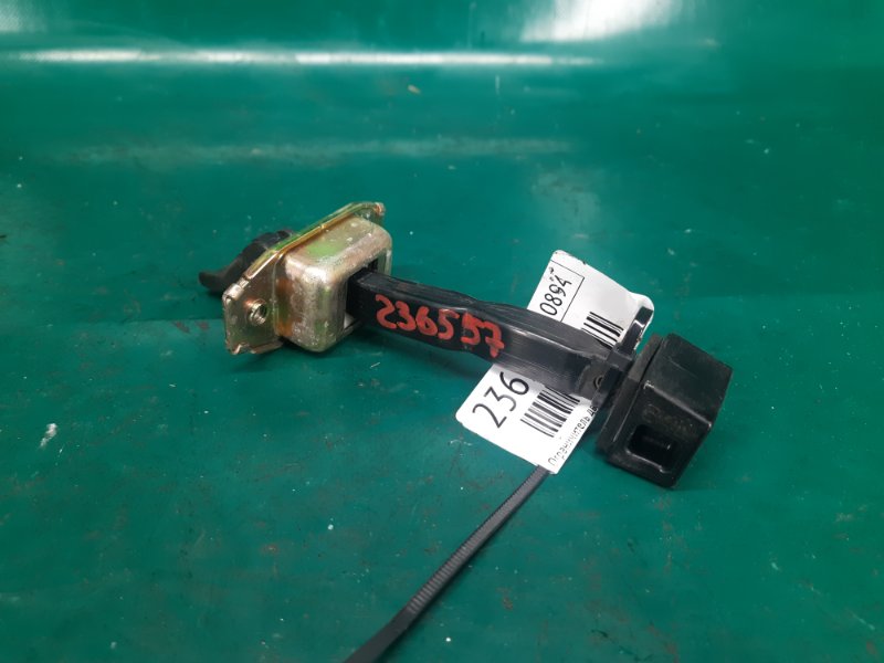 Ограничитель двери задний правый OUTLANDER XL 05-13 2006 Внедорожник 3.0 6B31