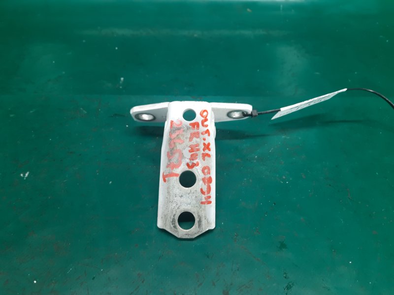 Петля двери нижняя передняя правая MITSUBISHI OUTLANDER XL 05-13 Внедорожник 3.0 6B31