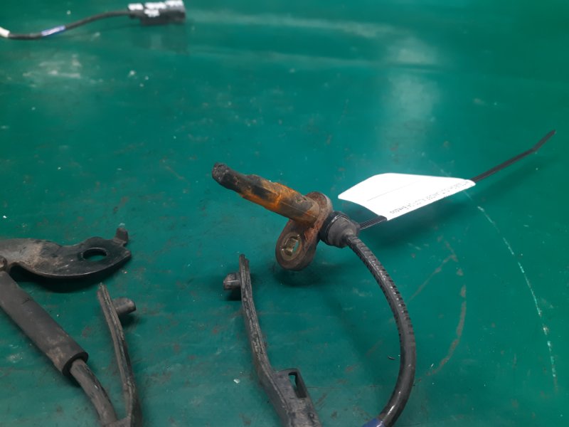 Датчик ABS передний правый OUTLANDER XL 05-13 2006 Внедорожник 3.0 6B31 Датчик ABS передний правый OUTLANDER XL 05-13 2006 Внедорожник 3.0 6B31