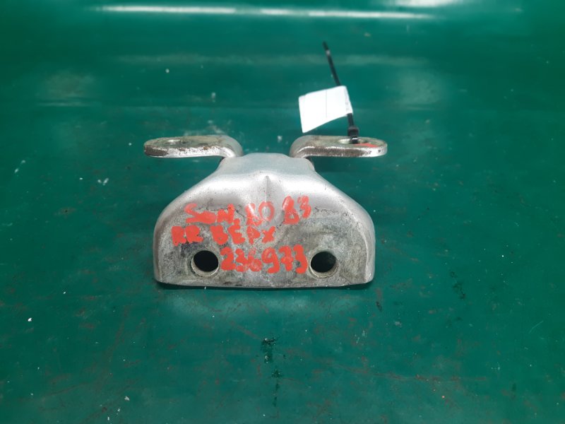 Петля двери верхняя задняя правая HYUNDAI SONATA NF 04-10 Седан 3.3 G6DB