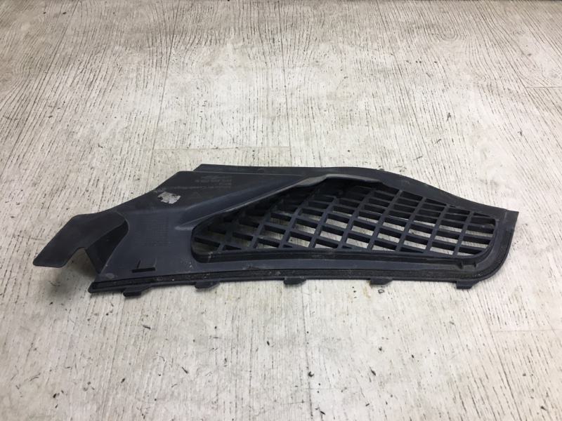 Пластик под лобовое стекло / Жабо правый PORSCHE CAYENNE 10-18 958 4.8 M48.02 Пластик под лобовое стекло / Жабо правый PORSCHE CAYENNE 10-18 958 4.8 M48.02