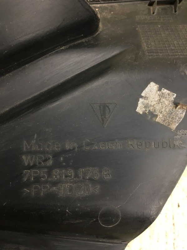 Пластик под лобовое стекло / Жабо правый CAYENNE 10-18 2010 958 4.8 M48.02 Пластик под лобовое стекло / Жабо правый CAYENNE 10-18 2010 958 4.8 M48.02