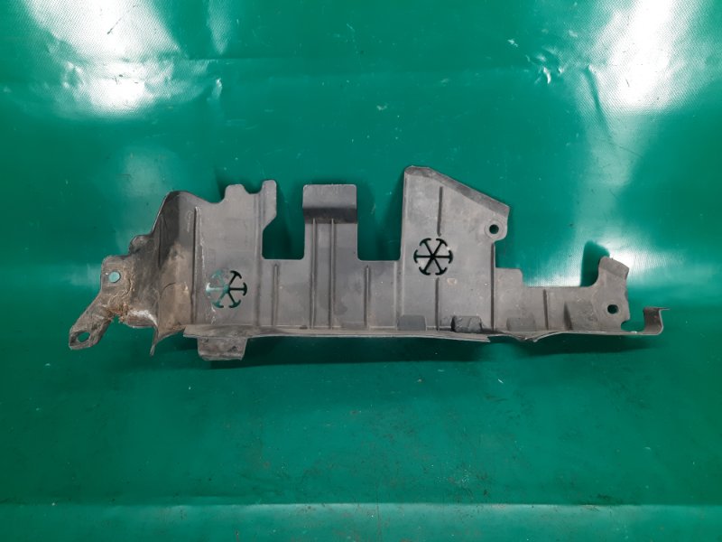 Дефлектор радиатора правый MDX (YD3) 13-21 2014 Внедорожник 3.5 J35Y5