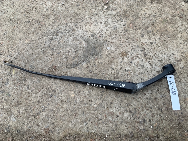 Поводок стеклоочистителя передний TOYOTA LAND CRUISER PRADO 120 02-09 Б/У