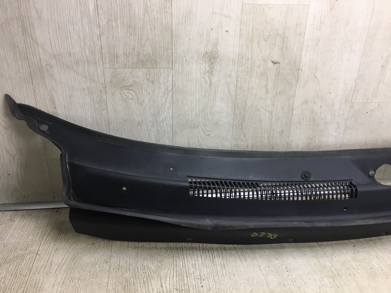 Пластик под лобовое стекло / Жабо JOURNEY 08-20 2015 JC 3.6 ERB